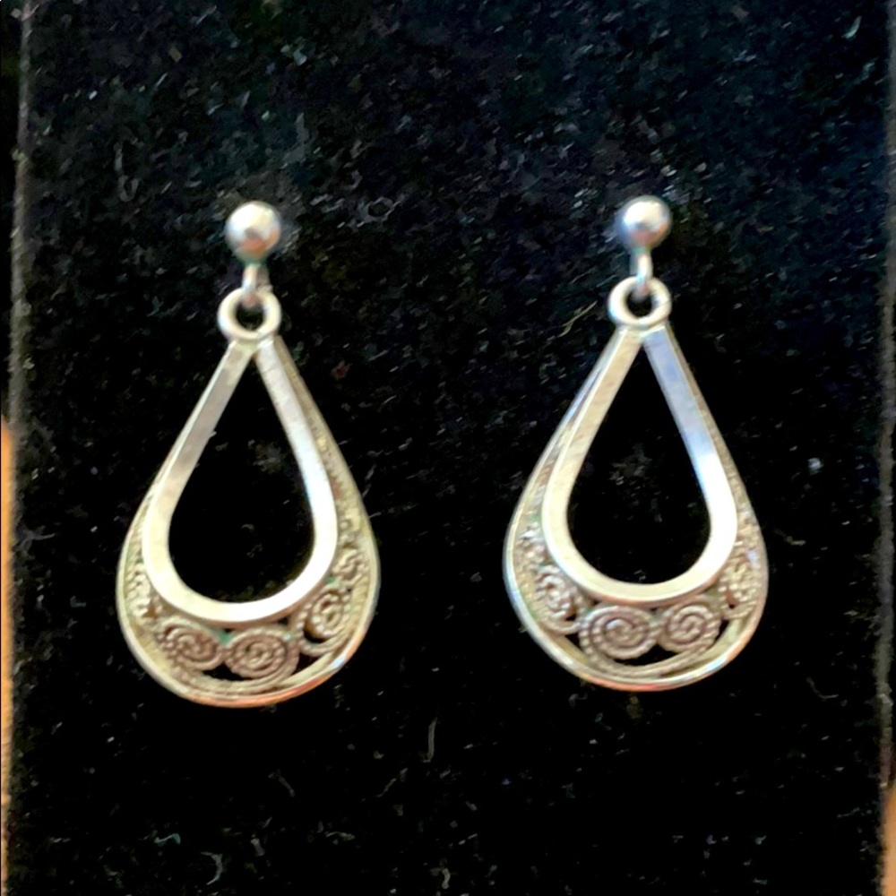Sterling teardrop filigree stud earrings